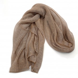 Легкий, дышащий, мягкий и удобный шарф, приятный для кожи.