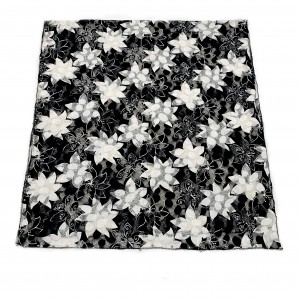 Lace print, classic black ug white scarf