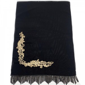 Kara konopný šátek, vrtačka s jedním střapcem