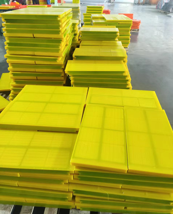 Высококачественный поставщик - производство полиуретановых ситовых панелей размером 305×610, 300×500, 300×800, 3000x1000 мм.