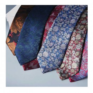 How to choose a suit picasso silk scarf factory