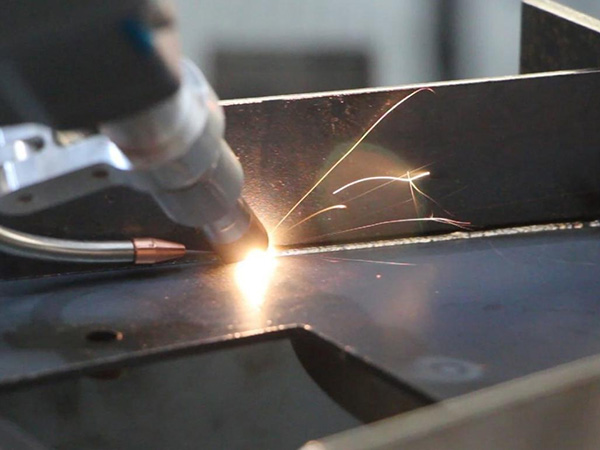 激光焊接機在薄板焊接領域的優勢