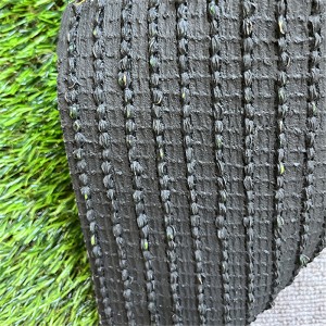 لفة عشب اصطناعية خضراء مناسبة للرياضات الخارجية