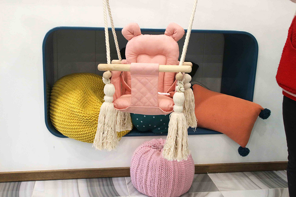 Pagdula og Pink Cotton Fabric Swing Mga Dulaan sa Bata Love Tree Taas-kalidad nga Pabrika sa China 2021 Bag-ong Estilo Paglusad sa Outdoor Baby Swing