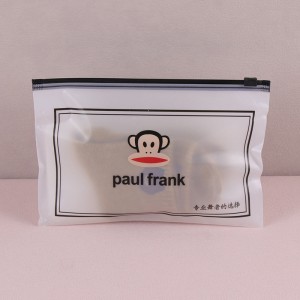 Sacchetti di plastica per indumenti smerigliati bianchi ecologici con logo personalizzato