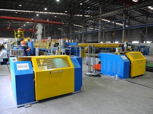金属伸線機を作る工場 金属製品生産前処理装置