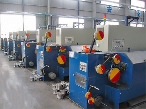 IOS Certificate High Speed ​​Tubular Stranding Machine para sa Conductor Insulated Cores Wire Twisting Machine