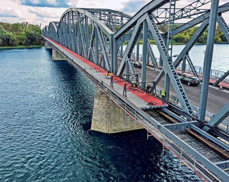 【Informazioni sui compositi】 Nel progetto di ristrutturazione del ponte polacco vengono utilizzati oltre 16 chilometri di impalcati compositi pultrusi