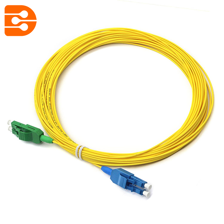Cordó de connexió de fibra òptica dúplex LC/APC a LC/UPC SM