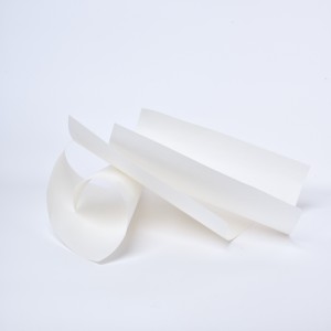 Filterpapier met natte sterkte geschikt voor het filteren van waterige vloeistoffen
