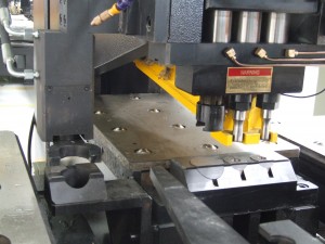 PP103B CNC plieninių konstrukcinių plokščių hidraulinė perforavimo žymėjimo mašina