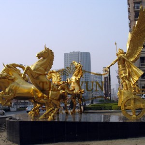 Bronzový kôň s vozovými vozmi
