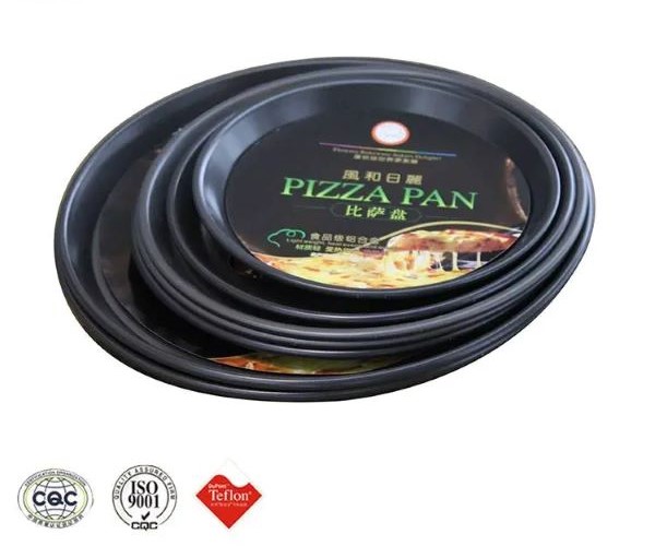 Coating of pizza pan
