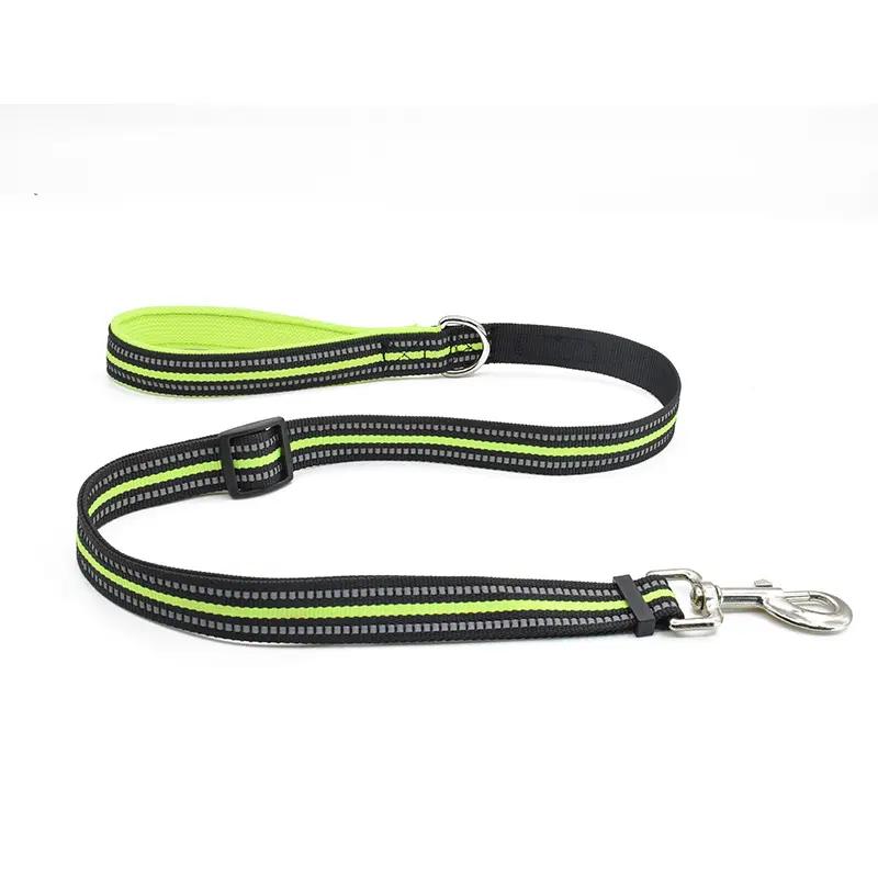 Why should you leash your pet outdoors? How to properly purchase a pet leash?