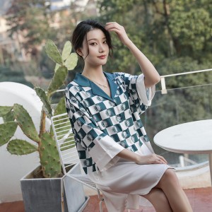 Spring and summer women’s three-quarter sleeves mid-length ice silk shirt pajamas