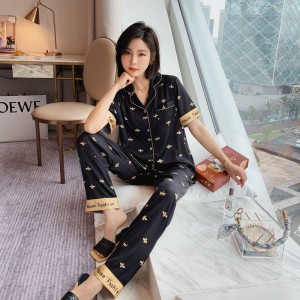 Female spring and autumn ice silk 2020 new hot silk homewear suits