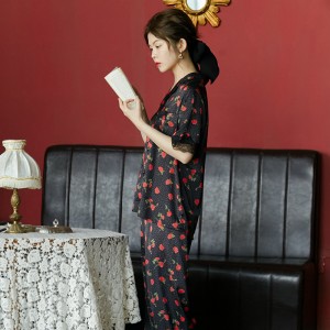 2021 new style retro rose pajamas female simulation silk short-sleeved trousers two-piece suit