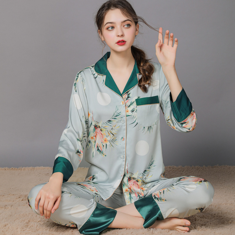 Women’s silk pajamas two-piece long-sleeved trousers summer 100% mulberry silk Featured Image