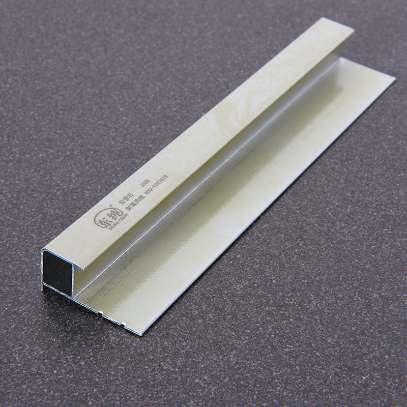 Aliuminio plytelių apdaila Kvadratinės briaunos sienų kampinės plytelės Dekoratyviniai profiliai J03B