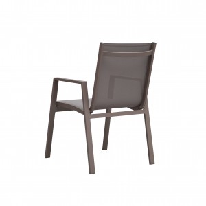 Белоснежный текстильный обеденный стул
