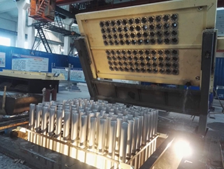 Fundição de tarugos de alumínio: Nossa fábrica adota fundição superior de calor denso de nível igual