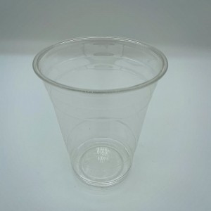 Bicchieri di plastica dispunibuli