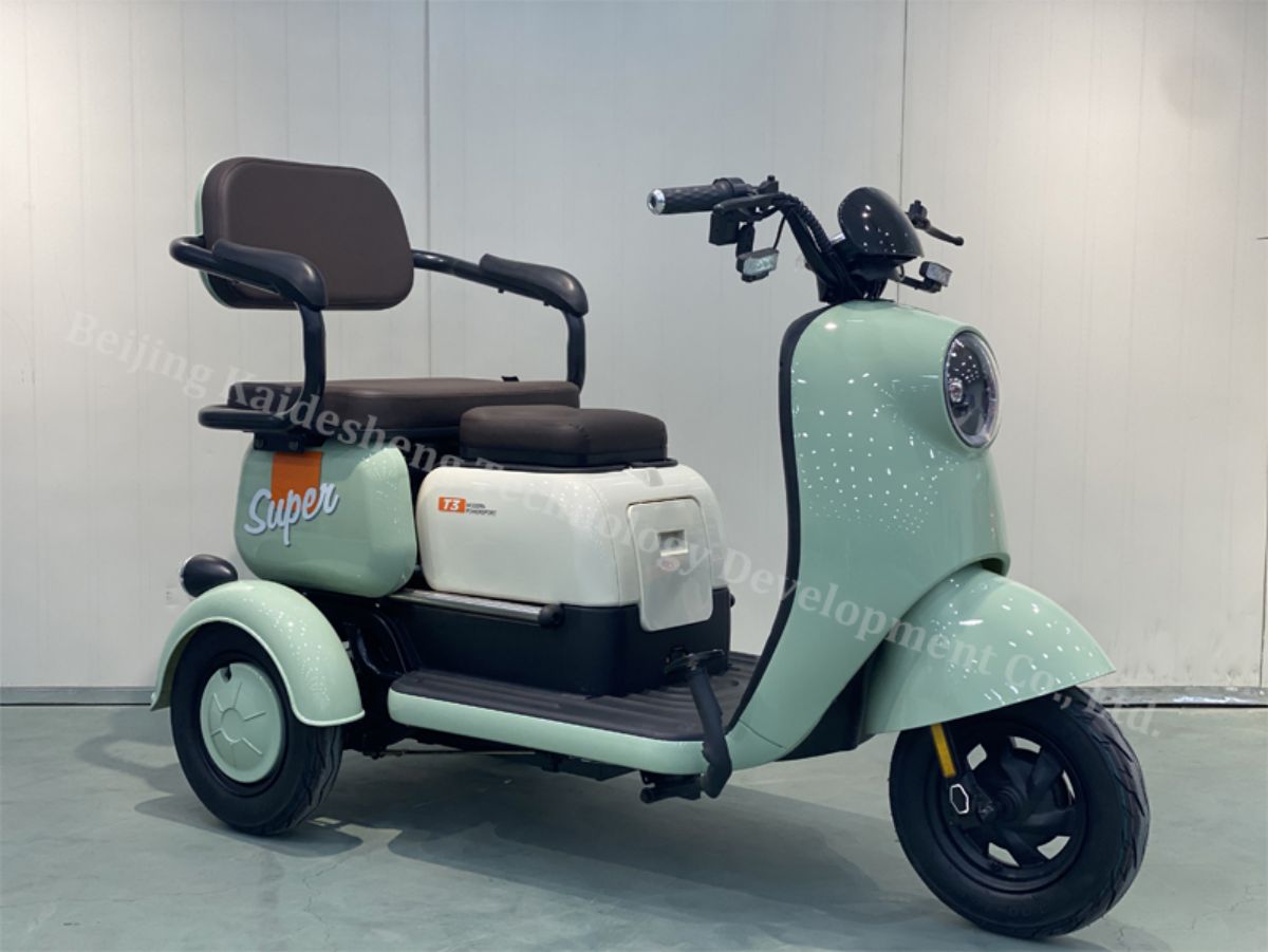 This 3,000W electric trike from China is a grandpa’s dream ride