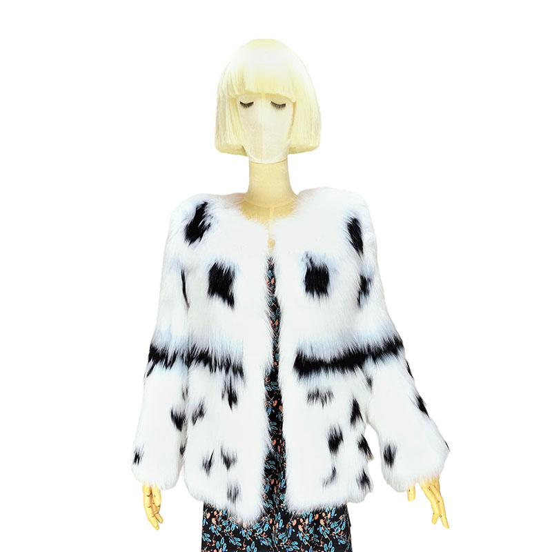 women’s Fox fur knited jacket Featured Image