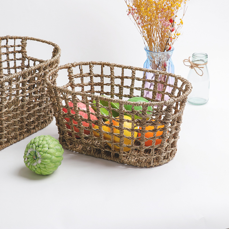 Ръчно плетена кошница от екологичен материал