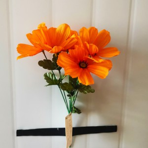 Artificial flower decoration has many advantages