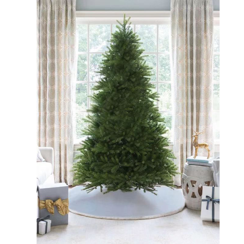 How to clean artificial trees