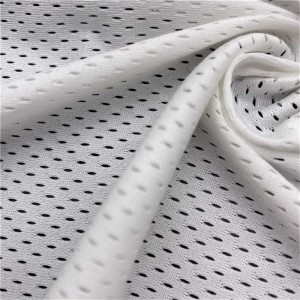ក្រណាត់ប៉ាក់ដែលអាចដកដង្ហើមបាន 100% polyester 75D សម្រាប់សម្លៀកបំពាក់កីឡា