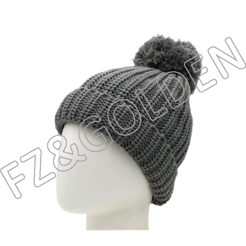 Polyester Knitted Hat With Ball