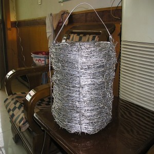 Online Exporter Hot Dipped Galvanizing Mesh Panel - galvanized  barbed wire – HongYue
