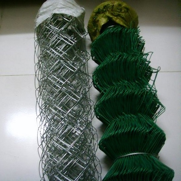 China Plastic Coated Chain Link Fence