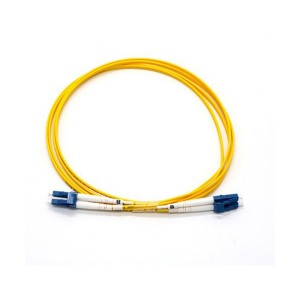 Cavo e connettore di cordone in fibra ottica per interni
