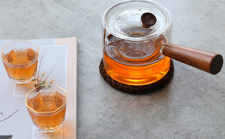 La théière en verre est si belle, avez-vous appris la méthode de préparation du thé avec ?