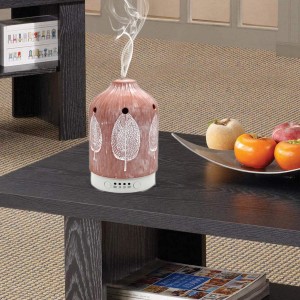 Hot sale Mini Portable Essential Oil Diffuser 130ml Ultra Mute Mist Flame Light Aroma Humidifier