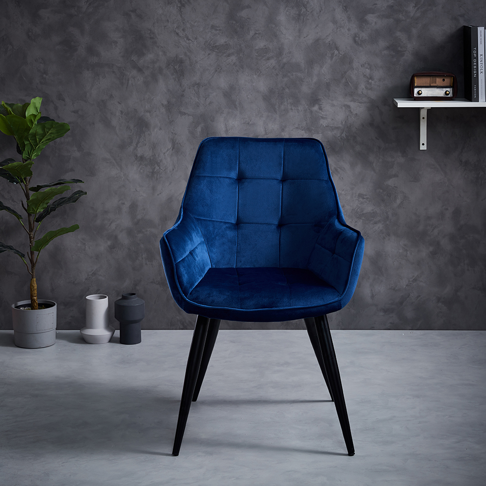High Quality Luxury Nordic Blue Velvet  Dining Chairs with Black Powder Coating Legs Armrest Velvet Dining Chairs