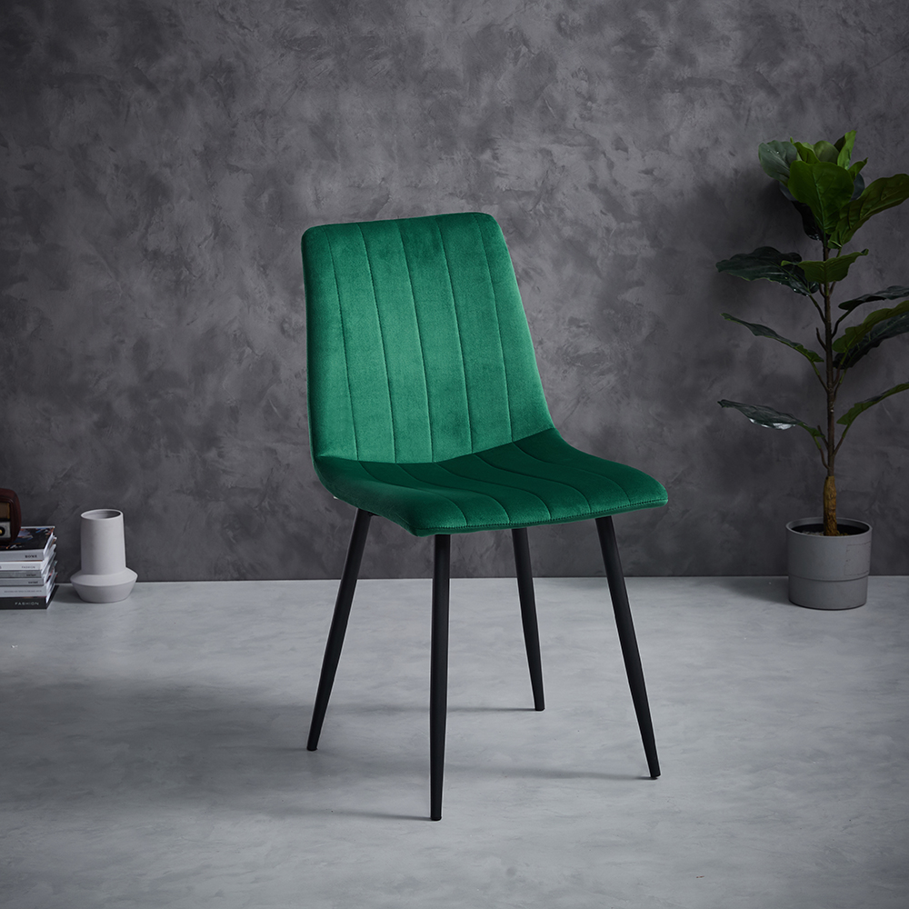 Cheap Price Wooden Fabric Velvet Wing Back Velvet Green Nordic Dining Chair