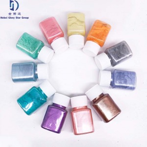 Různé barevné kosmetické slídové pigmenty pro mýdlový make-up oční stíny