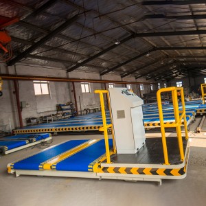 Sabuk Modular Otomatis Sistim Conveyor Plastik Sistim Conveyor Cardboard Conveyor System
