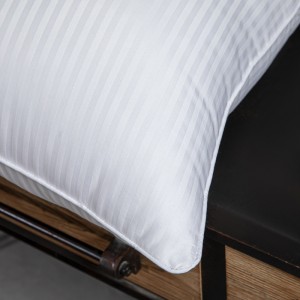 Хотелска дизайнерска памучна луксозна 5-звездна хотелска възглавница Бяла сатенена ивица възглавница на едро в стил
