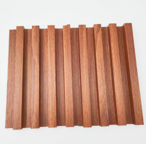 Panel de parede composto de plástico de madeira 170*23, 168*24 mm Revestimento de WPC Taboleiros de madeira de plástico impermeable Paneis de parede e revestimento de WPC
