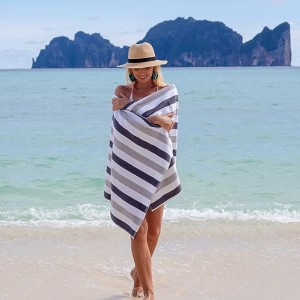 Velký měkký bavlněný proužkovaný ručník Ringspun pro bazénový Bath Hotel and Resort
