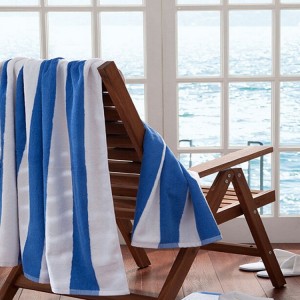 ကမ်းခြေသို့ ရေကူးရန်အတွက် Stripe Beach Towel သည် ကြီးမားသော Cotton Organic ဖြစ်သည်။