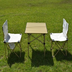 Mesa de acampada plegable personalizada de China, lixeira ao aire libre e cómoda mesa de comedor