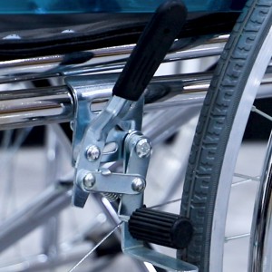 Fabricantes de cadeiras de rodas manuais dobráveis ​​​​leves e baratos para idosos com deficiência