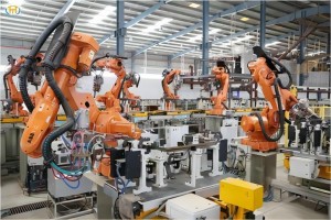 Linja e montimit të sistemeve të saldimit robotik të automatizuar për prodhimin e automobilave