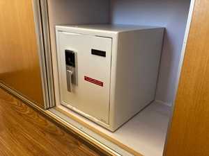 What makes a fireproof safe fireproof?